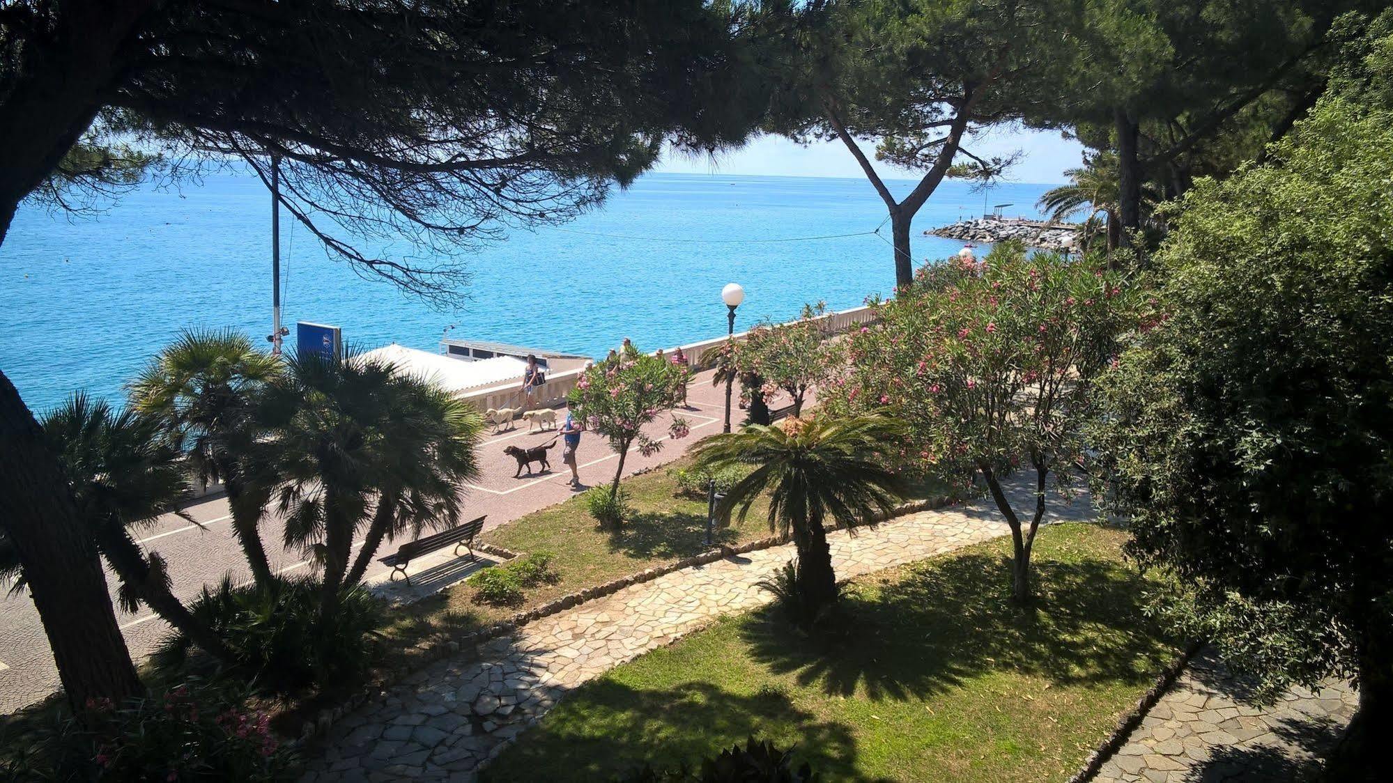 Hotel Villa Adele Celle Ligure Exterior foto